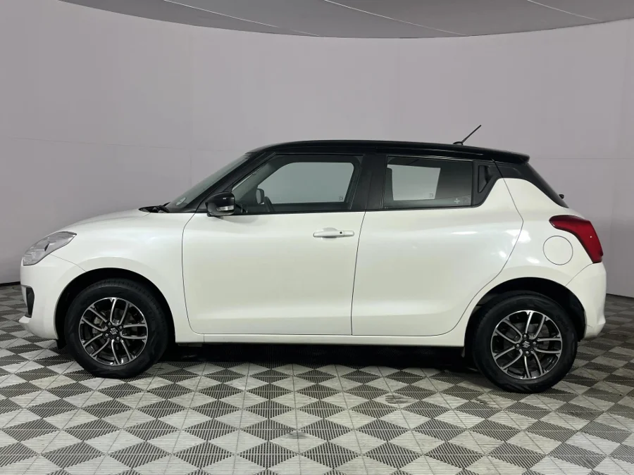 Used 2022 Suzuki Swift 1.2 GLX manual - WeBuyCars Lansdowne