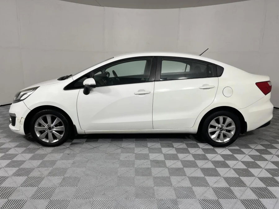 Used 2016 Kia Rio sedan 1.4 auto - WeBuyCars The Dome