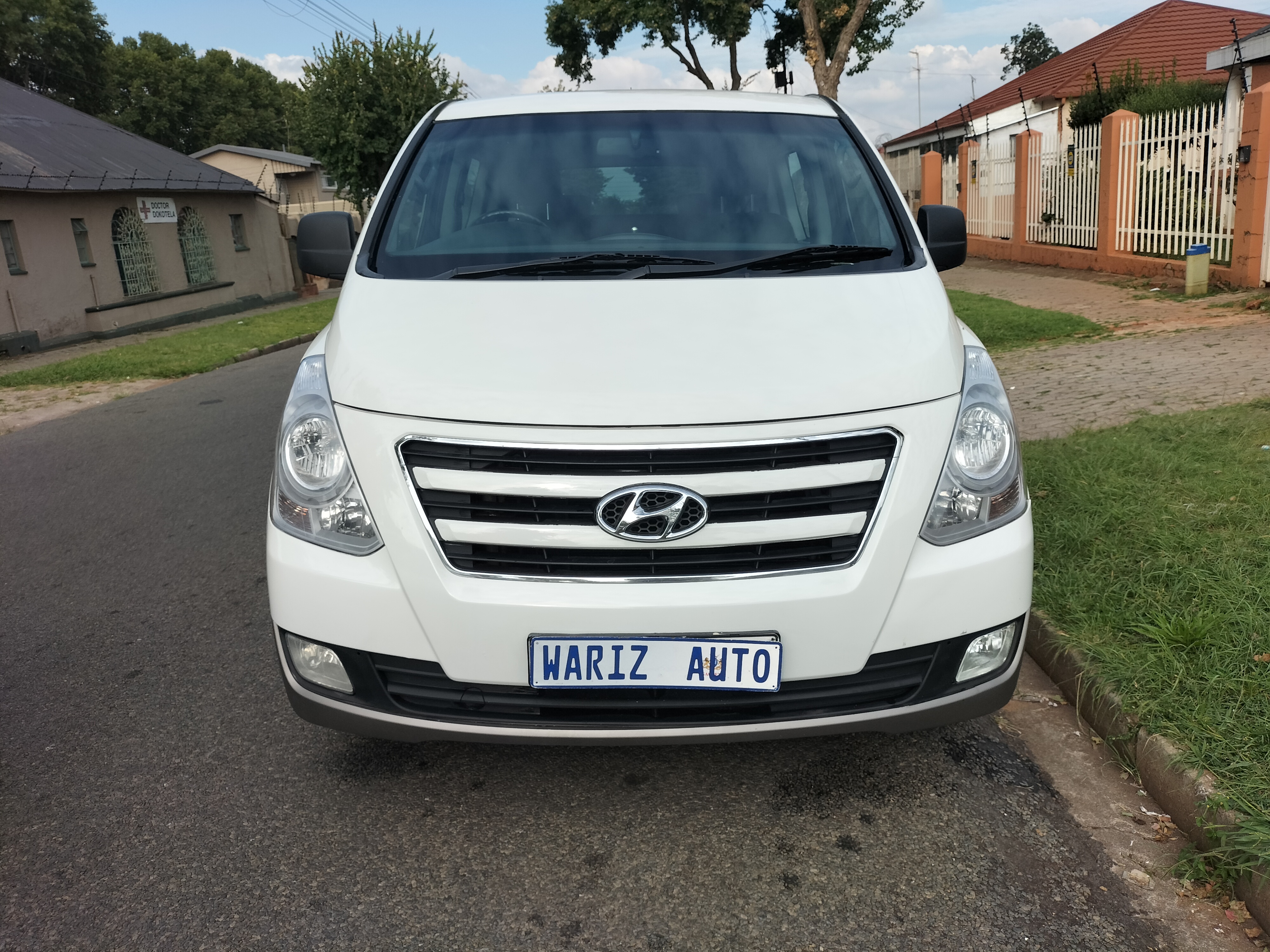 Used 2016 Hyundai H-1 2.5VGTi bus Elite 9-seater