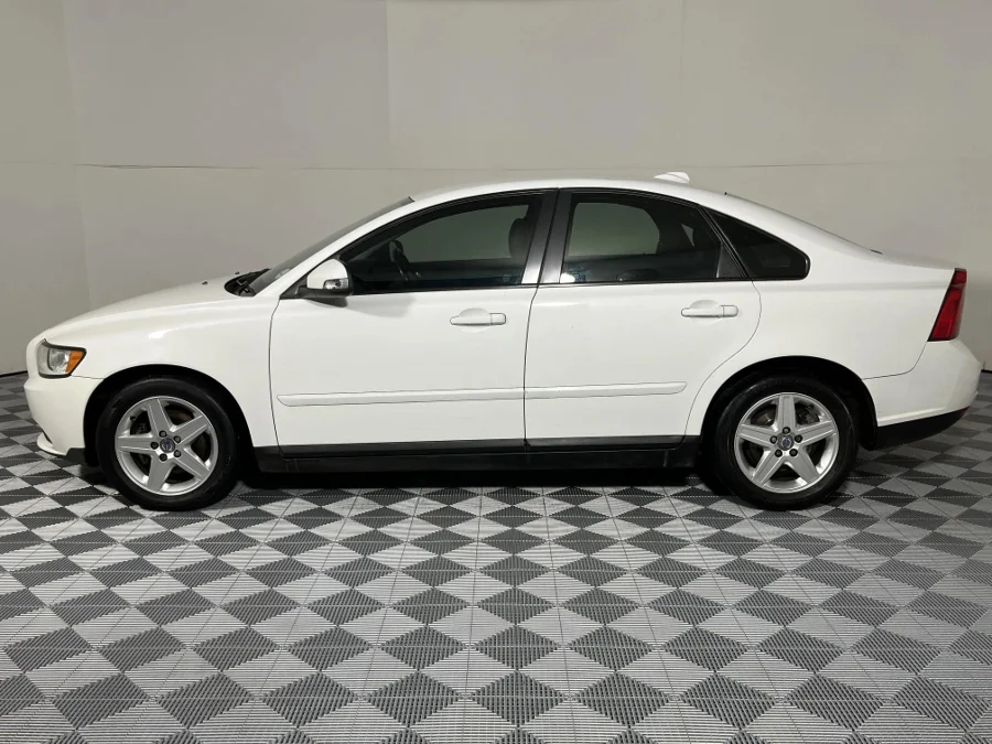 Used 2010 Volvo S40 2.0 - WeBuyCars Germiston