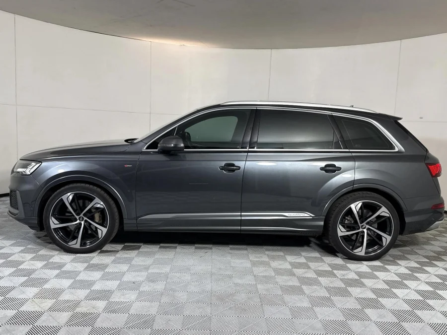Used 2022 Audi Q7 45TDI quattro S line - WeBuyCars Midstream