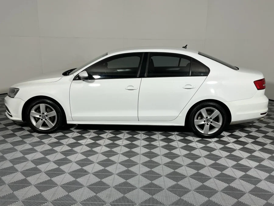 Used 2015 Volkswagen Jetta 1.4TSI Comfortline - WeBuyCars Germiston
