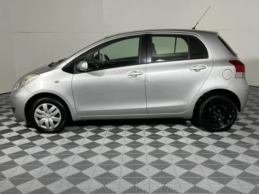 Used 2011 Toyota Yaris 5-door Zen3 Plus - WeBuyCars Germiston