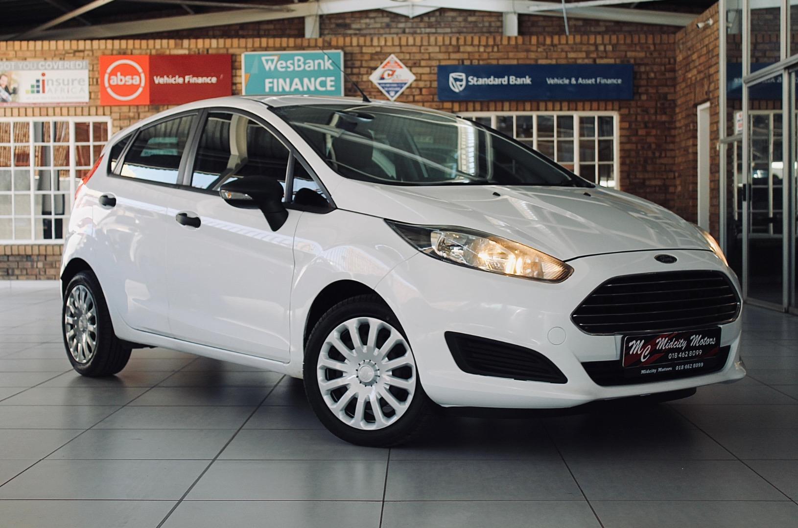 Used 2015 Ford Fiesta 5-door 1.4 Ambiente