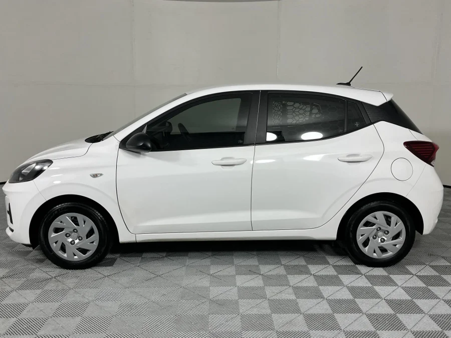 Used 2024 Hyundai Grand i10 1.0 Premium Cargo panel van - WeBuyCars The Dome