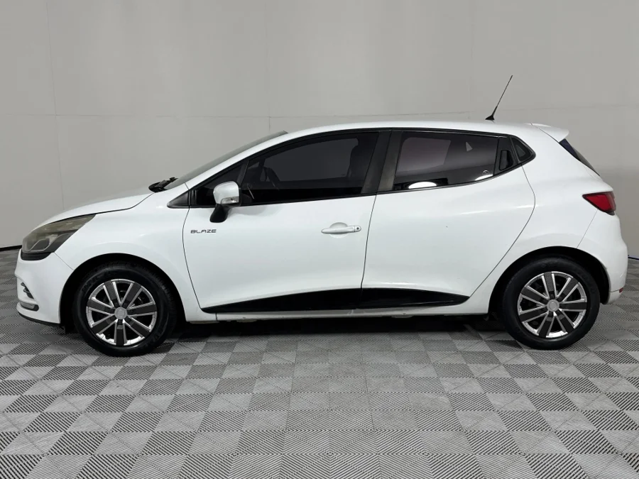 Used 2017 Renault Clio 66kW turbo Authentique - WeBuyCars Vereeniging