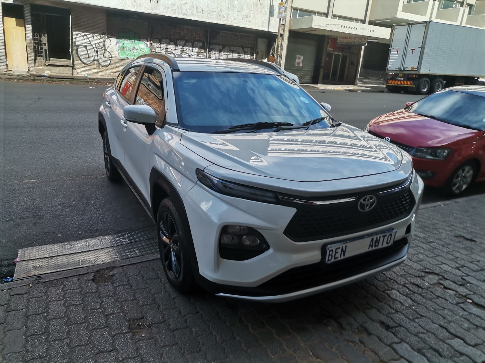 New 2024 Toyota Corolla Cross 1.8 Hybrid XS