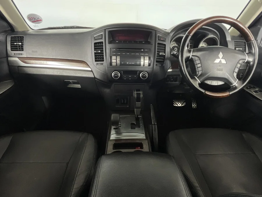 Used 2013 Mitsubishi Pajero 3-door 3.2DI-D GLS Pajero Legend Limited Edition 100 - WeBuyCars Lansdowne