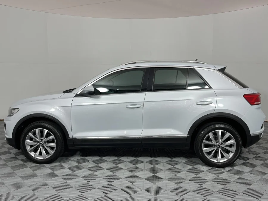 Used 2022 Volkswagen T-Roc 1.4TSI Design - WeBuyCars Lansdowne