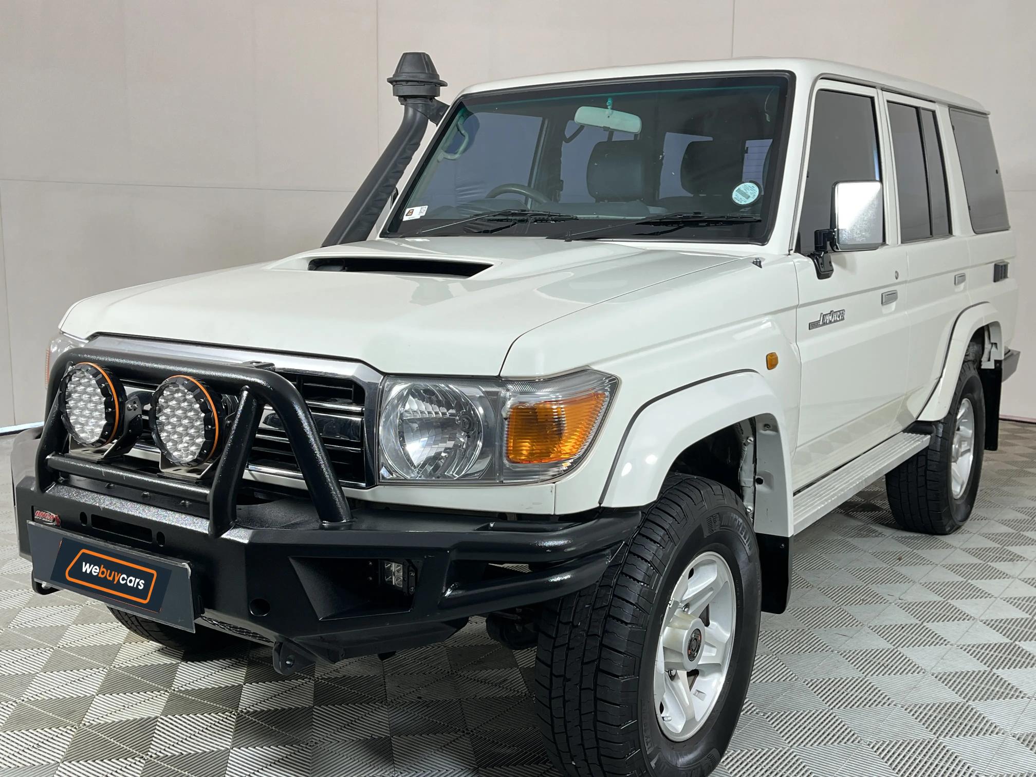 Used 2022 Toyota Land Cruiser 76 4.5D-4D V8 station wagon LX
