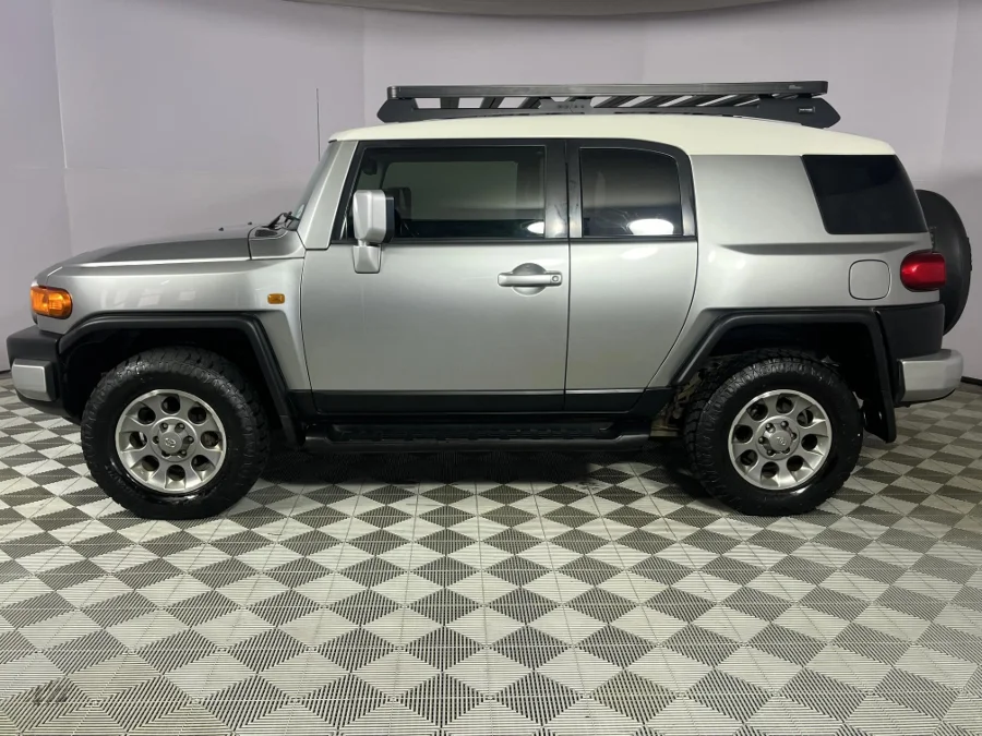 Used 2012 Toyota FJ Cruiser - WeBuyCars Durban