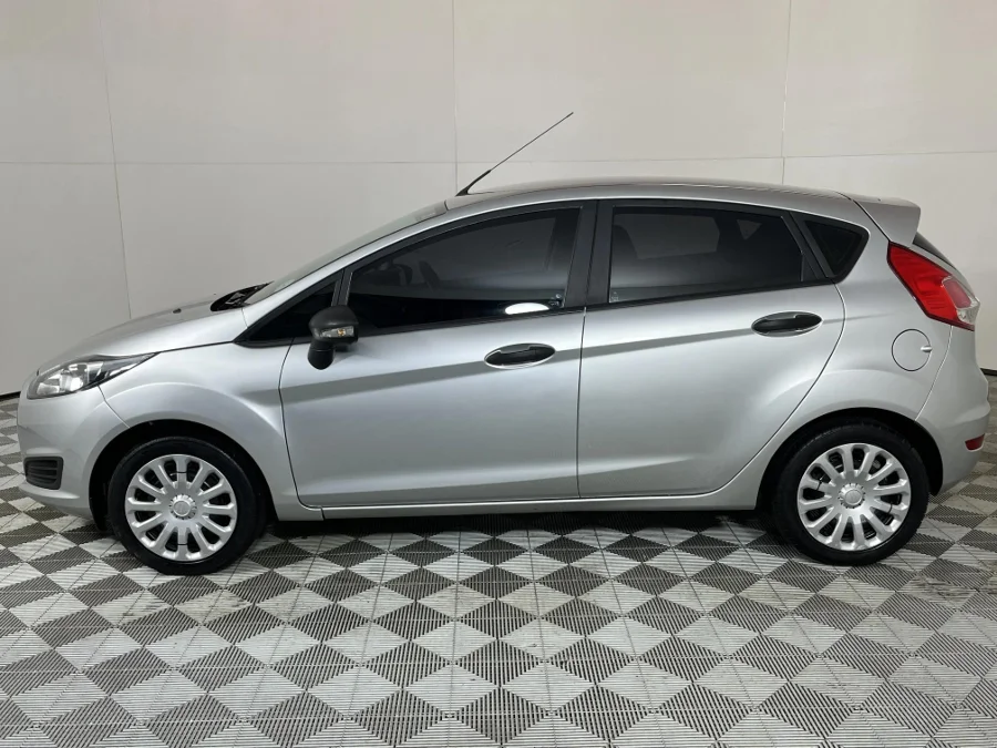 Used 2015 Ford Fiesta 5-door 1.0T Ambiente auto - WeBuyCars Midstream