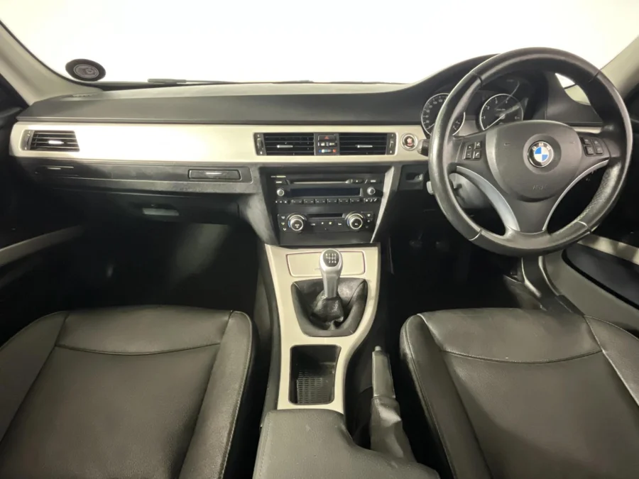 Used 2011 BMW 3 Series 320i Innovations - WeBuyCars Durban Used 2011 BMW 3 Series 320i Innovations - WeBuyCars Durban