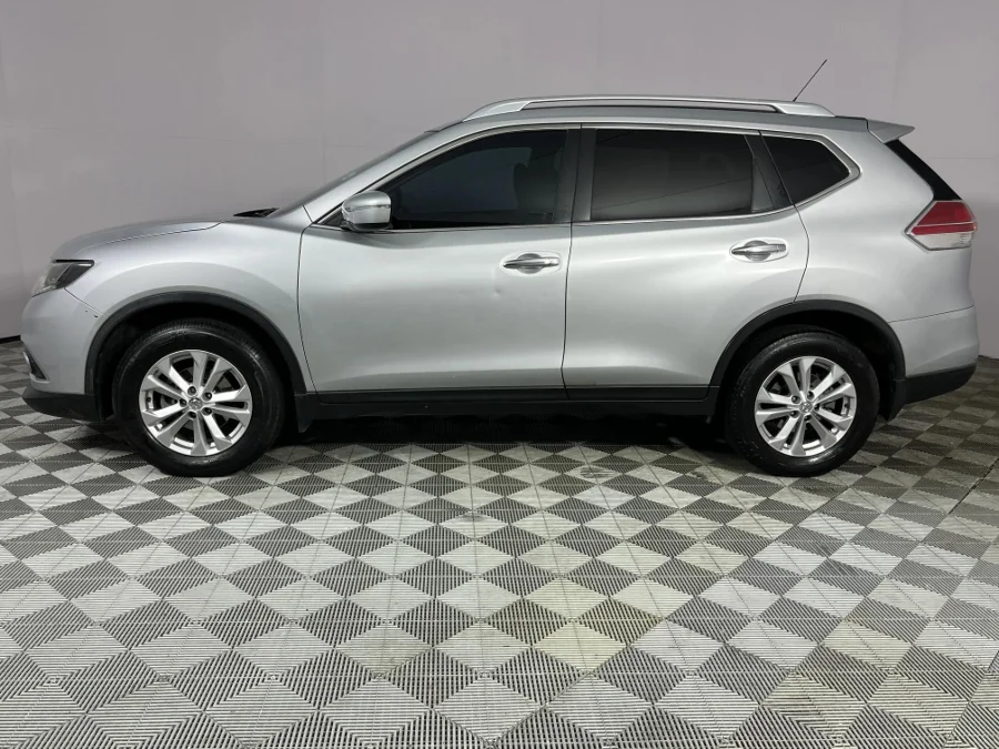 Used 2016 Nissan X-Trail 2.5 4x4 SE - WeBuyCars Lansdowne