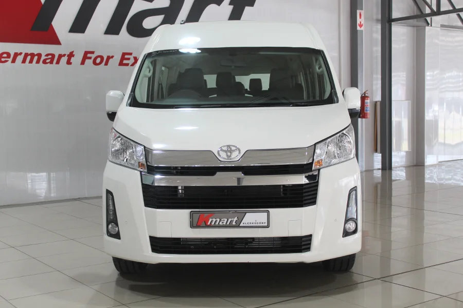 Used 2024 Toyota Quantum 2.8 SLWB bus 14-seater GL manual - K Mart Auto