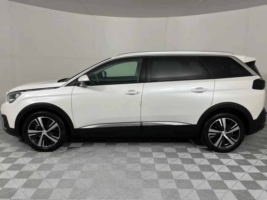 Used 2021 Peugeot 5008 1.6T Allure - WeBuyCars The Dome