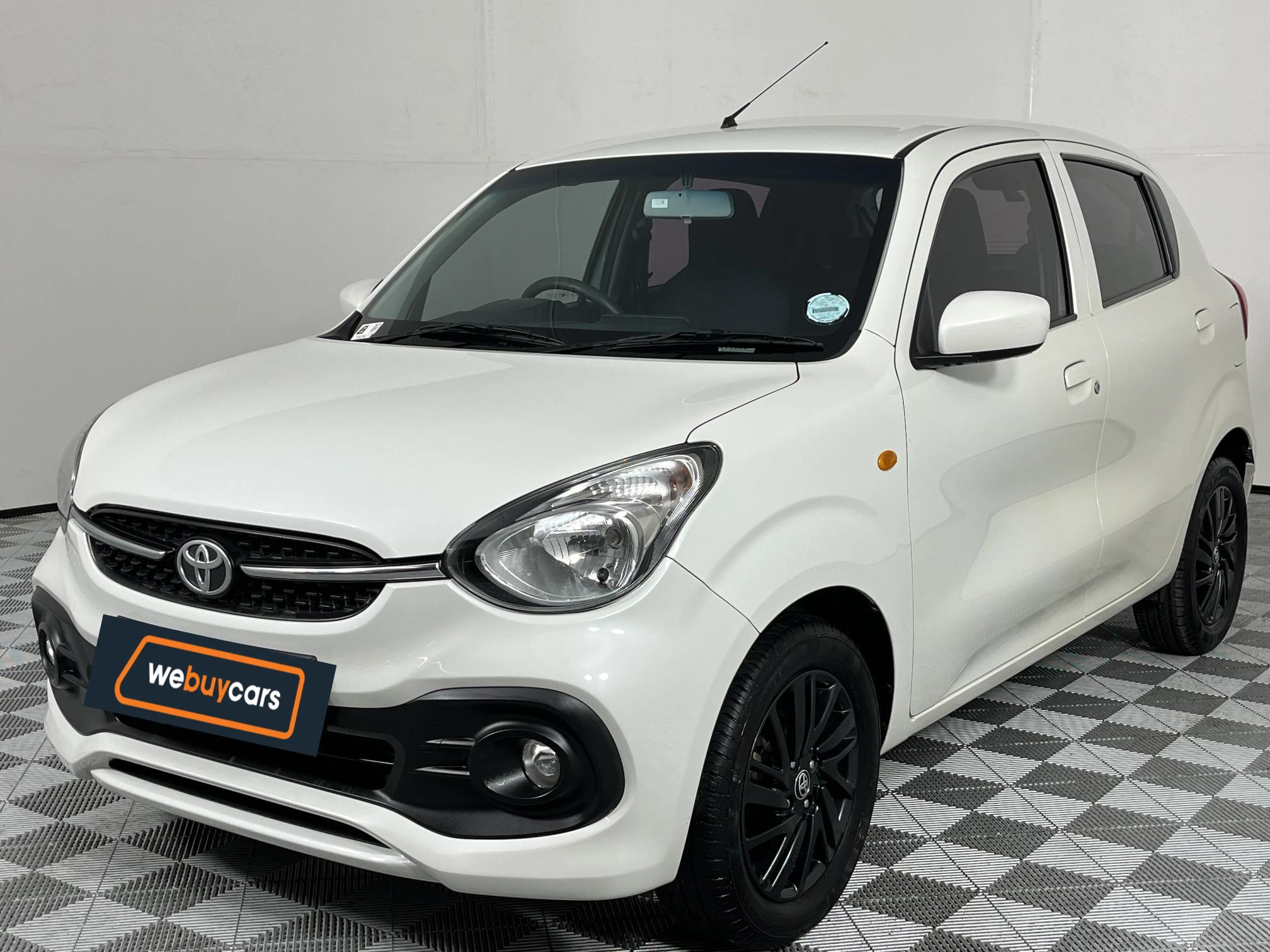 Used 2023 Toyota Vitz 1.0 XR manual