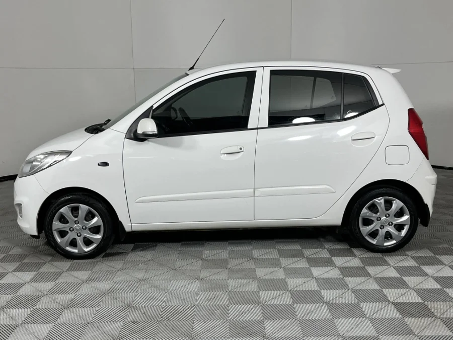 Used 2016 Hyundai i10 1.1 Motion - WeBuycars East London