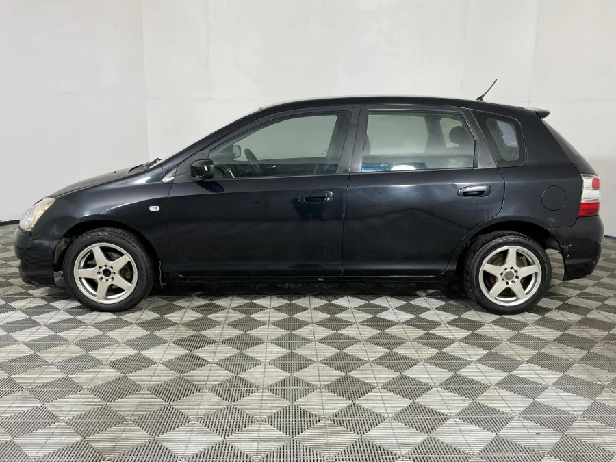 Used 2005 Honda Civic 150i 5-door - WeBuyCars George