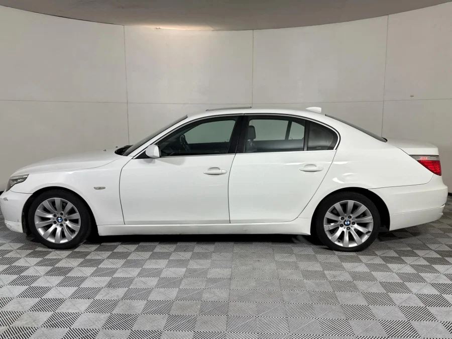 Used 2009 BMW 5 Series 523i Exclusive auto - WeBuyCars Midstream