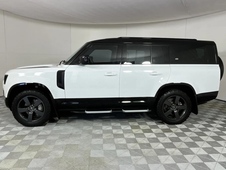 Used 2023 Land Rover Defender 130 D300 X-Dynamic HSE - WeBuyCars Mbombela