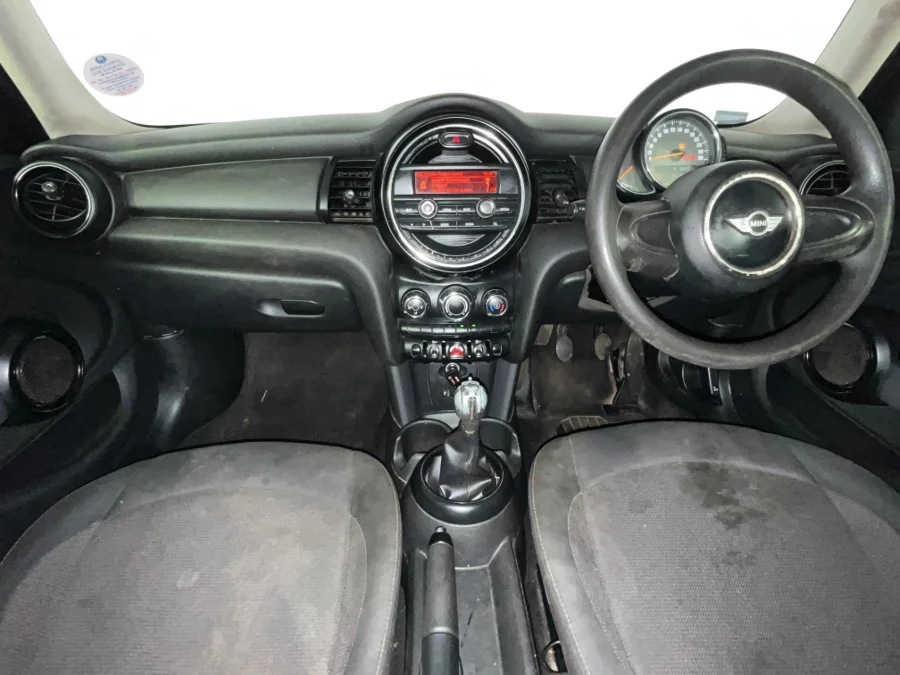 Used 2016 MINI Hatch Cooper Hatch 3-door Seven 7 - WeBuyCars Durban