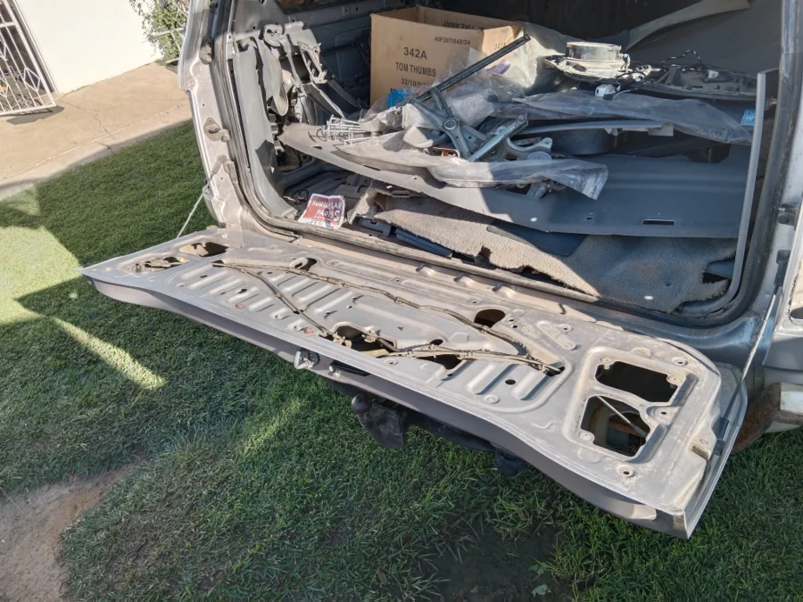 Tail gate for sale Toyota Land Cruiser 100 series - Private Seller