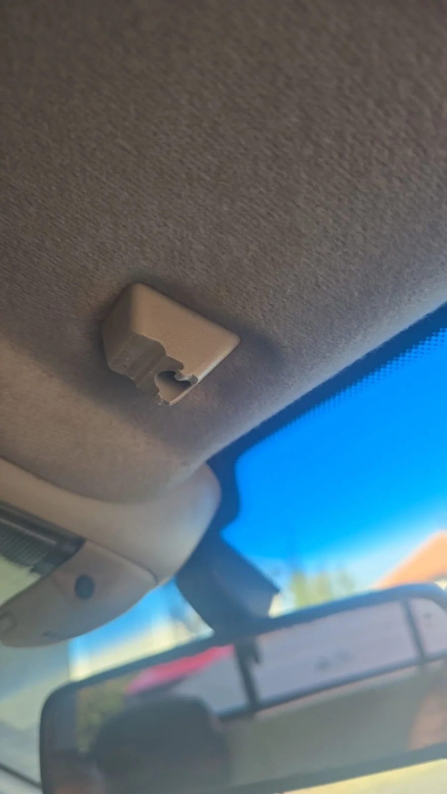 Sunvisor clips for sale Opel Corsa Gama - Private Seller Sunvisor clips for sale Opel Corsa Gama - Private Seller