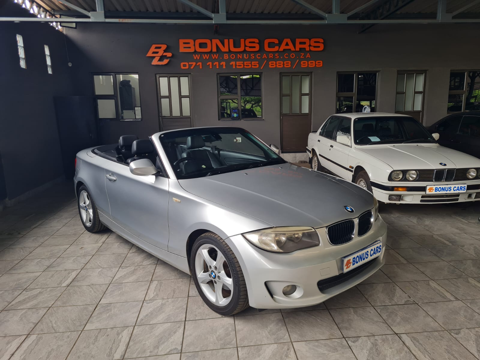 Used 2011 BMW 1 Series 120i convertible auto