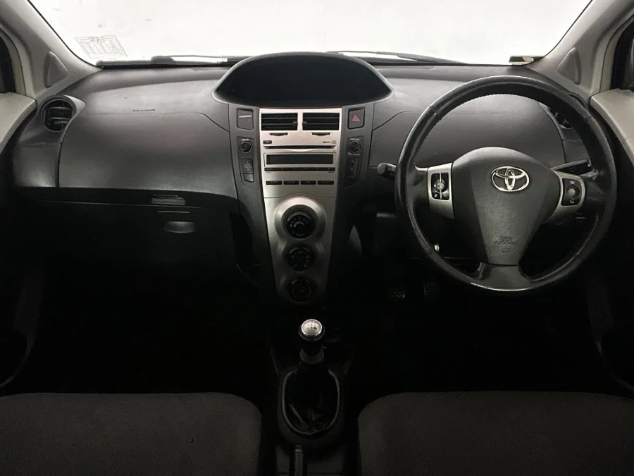 Used 2010 Toyota Yaris 1.3 5-door T3+ - WeBuyCars Richmond