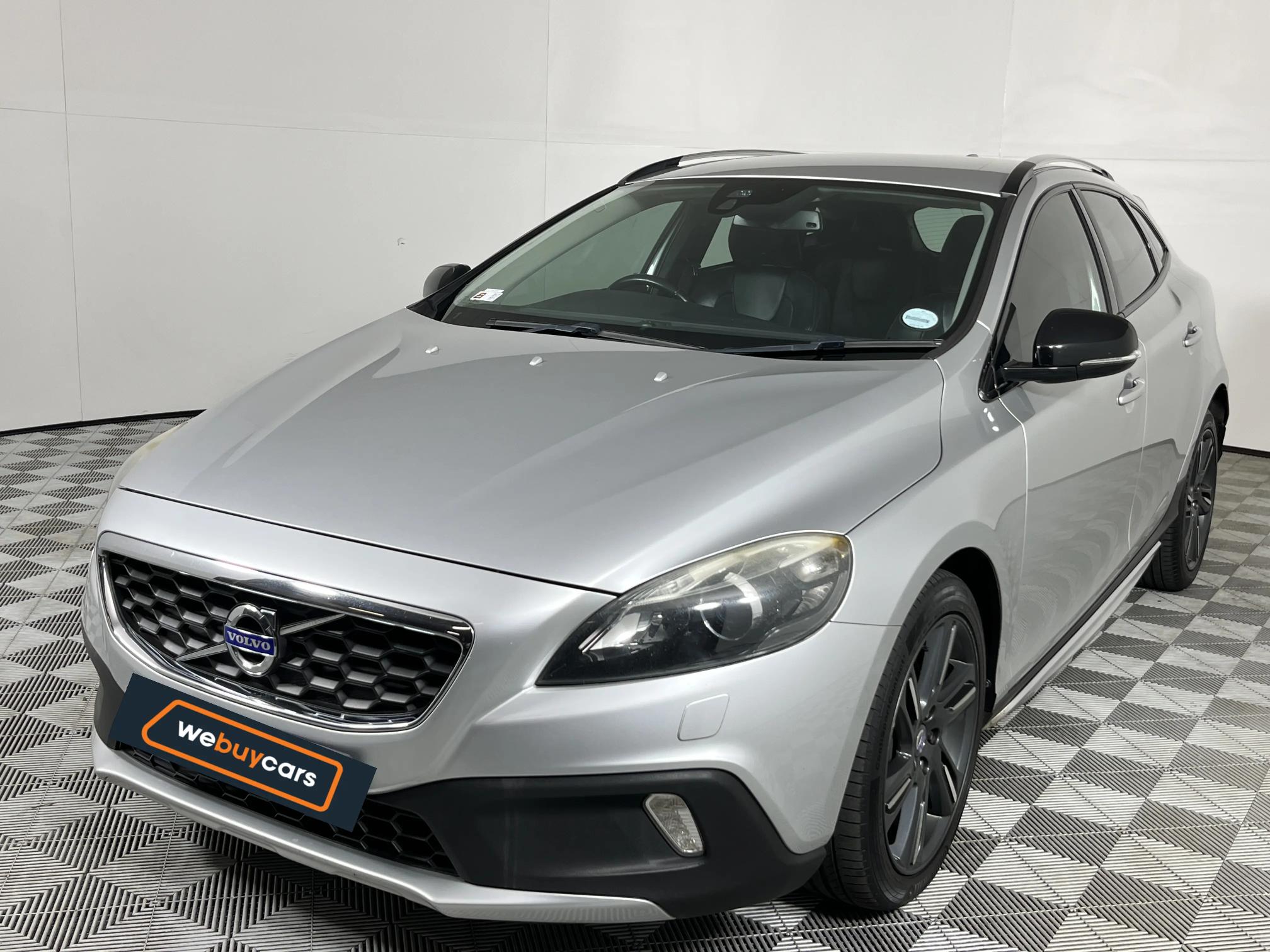 Used 2014 Volvo V40 Cross Country D3 Excel