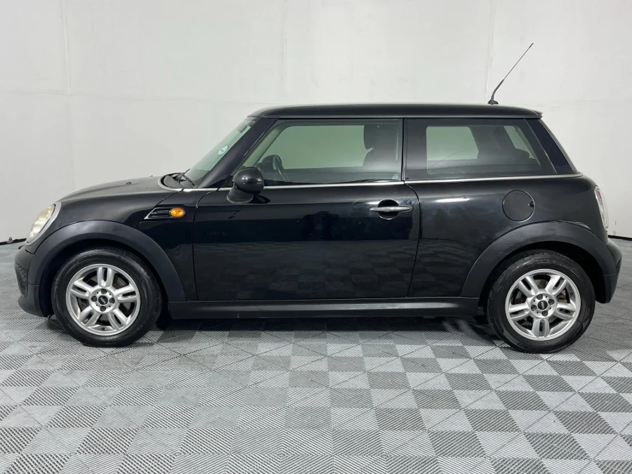 Used 2011 MINI Hatch Cooper - WeBuyCars The Dome Used 2011 MINI Hatch Cooper - WeBuyCars The Dome