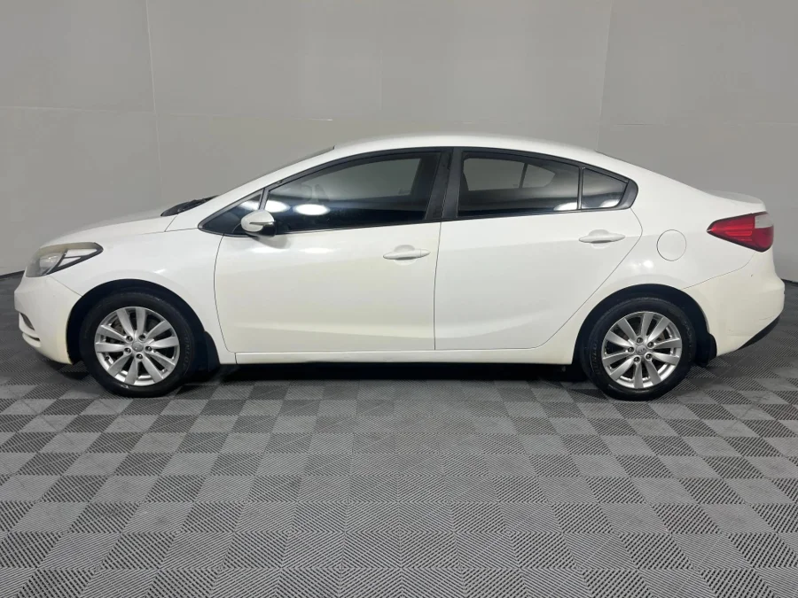 Used 2015 Kia Cerato sedan 1.6 EX - WeBuyCars Montana