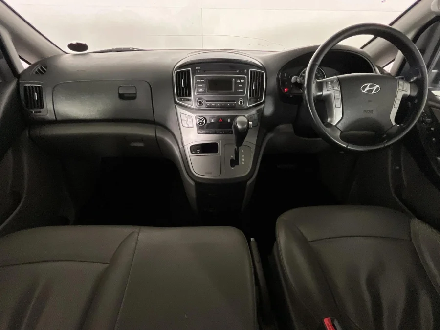 Used 2017 Hyundai H-1 2.5VGTi bus Elite 9-seater - WeBuyCars Silverlakes