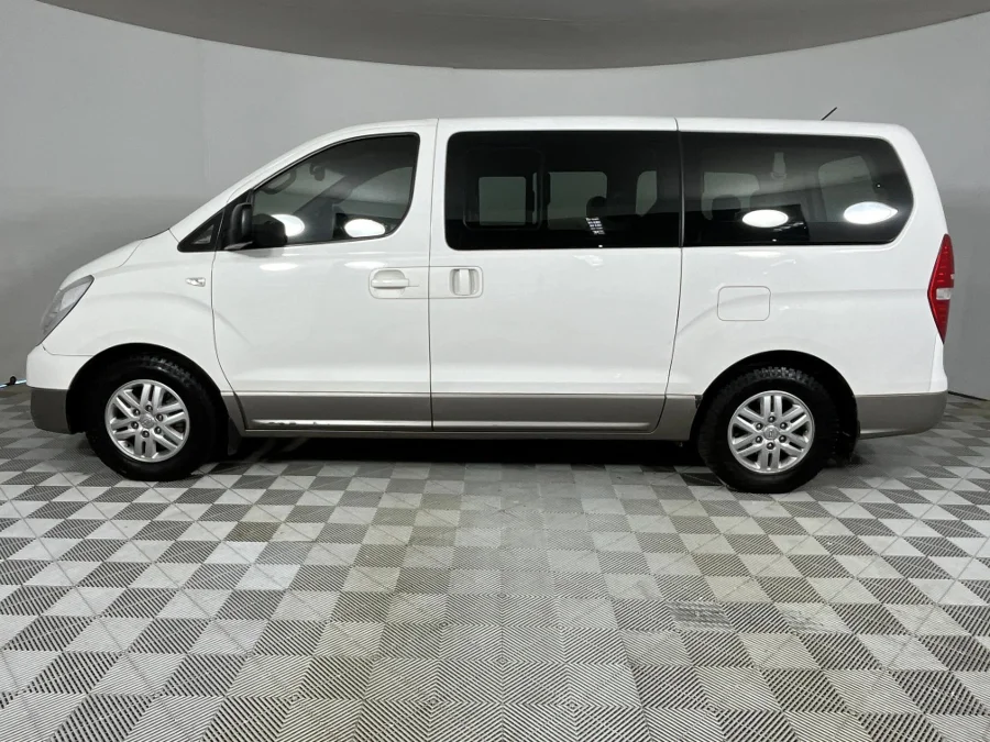 Used 2017 Hyundai H-1 2.5VGTi bus Elite 9-seater - WeBuyCars Silverlakes