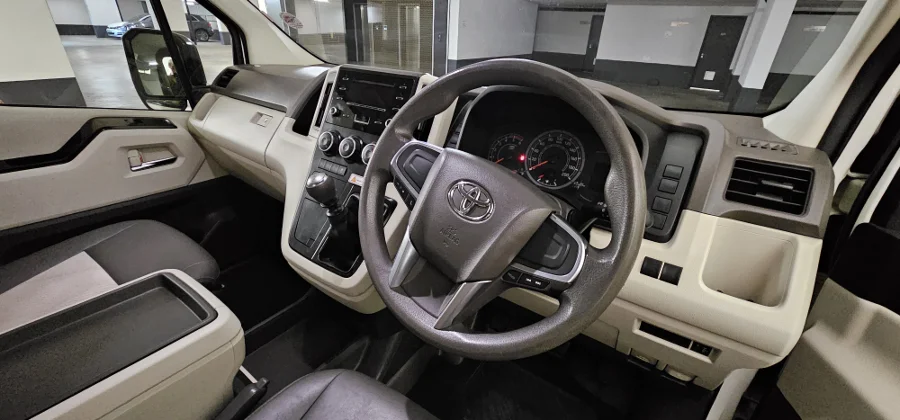 Used 2020 Toyota Quantum 2.8 LWB bus 11-seater GL - Private Seller Used 2020 Toyota Quantum 2.8 LWB bus 11-seater GL - Private Seller