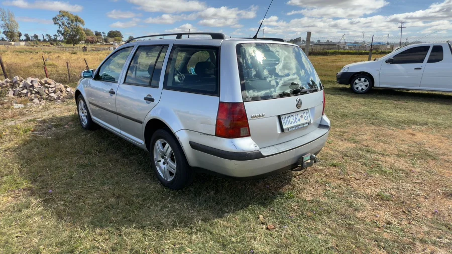 New 2002 Volkswagen Golf 1.6 Trendline - Private Seller New 2002 Volkswagen Golf 1.6 Trendline - Private Seller