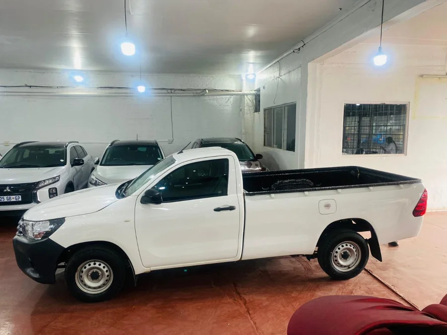 Used 2021 Toyota Hilux 2.0 chassis cab - Marshalltown Auto Ridez