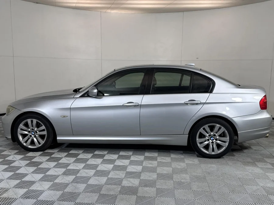Used 2011 BMW 3 Series 320i Innovations - WeBuyCars Midstream