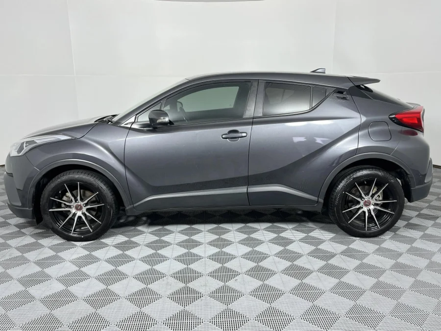 Used 2019 Toyota C-HR 1.2T Plus auto - WeBuyCars Montana
