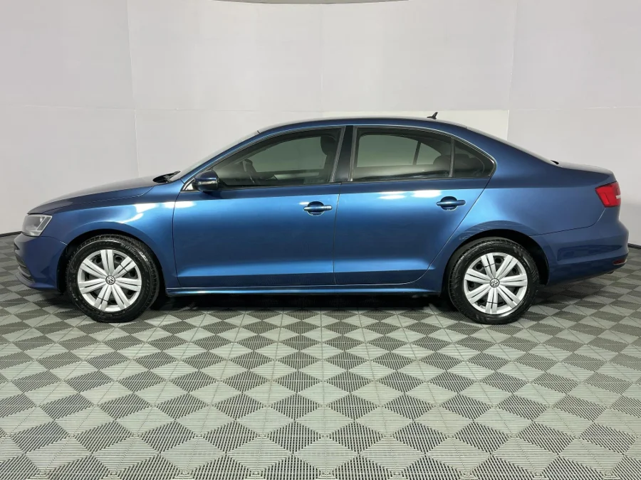Used 2017 Volkswagen Jetta 1.6 Conceptline - WeBuyCars Rustenburg