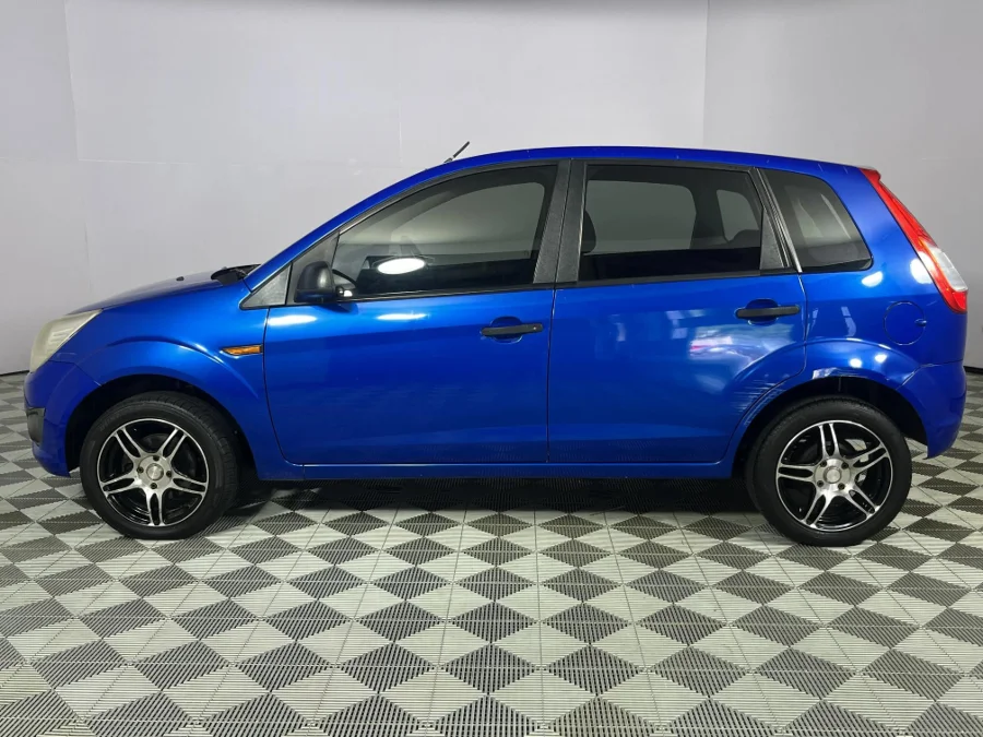 Used 2013 Ford Figo 1.4 Ambiente - WeBuyCars Durban
