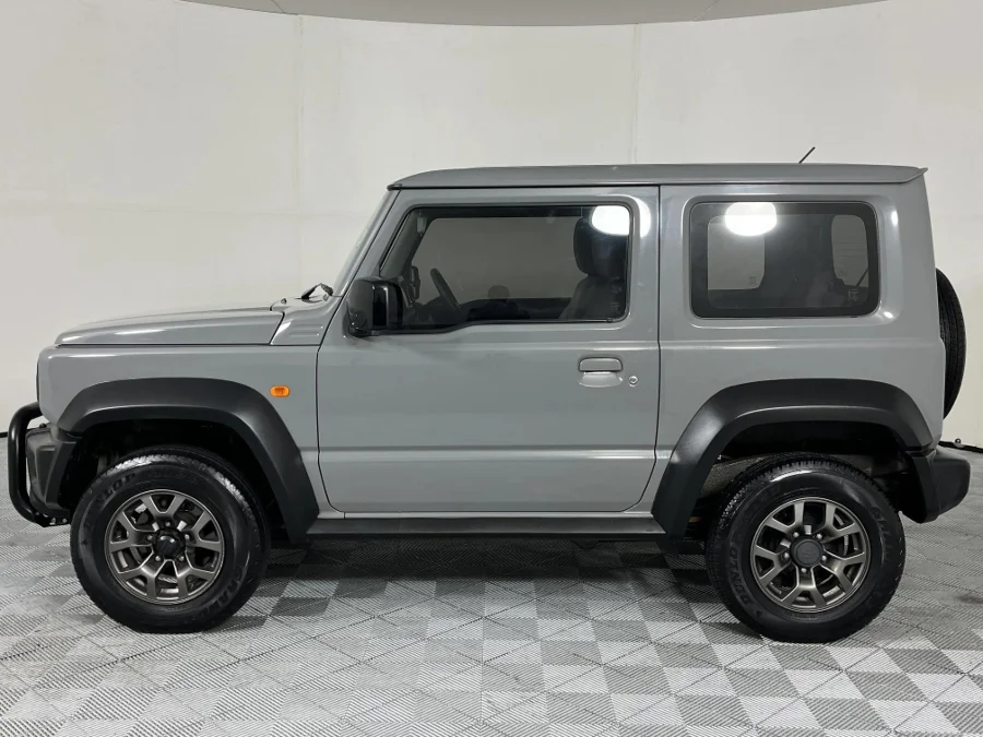 Used 2021 Suzuki Jimny 1.5 GLX AllGrip 3-door manual - WeBuyCars The Dome