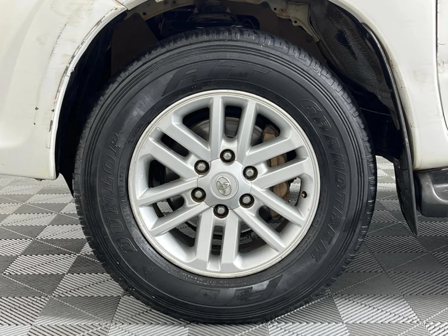 Used 2014 Toyota Fortuner 2.5D-4D - WeBuyCars Montana