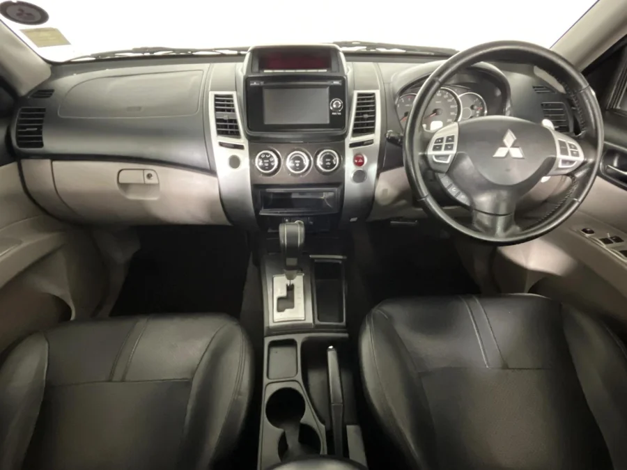 Used 2013 Mitsubishi Pajero Sport 2.5DI-D auto - WeBuyCars Silverlakes