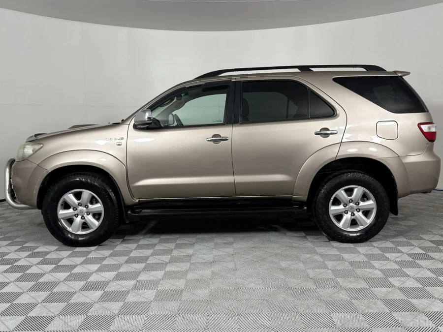Used 2010 Toyota Fortuner 3.0D-4D - WeBuyCars Vereeniging