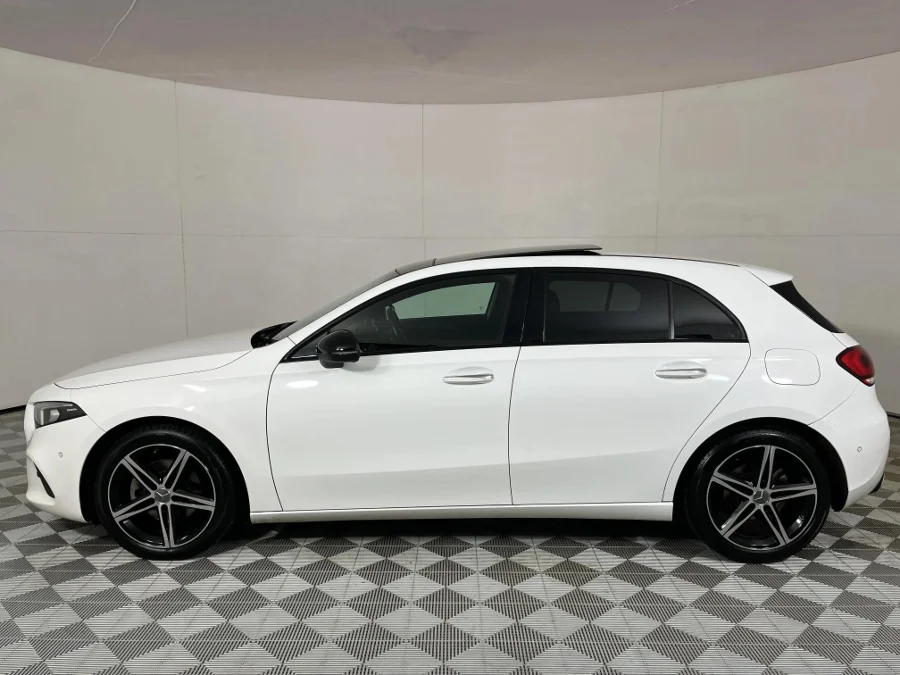 Used 2019 Mercedes-Benz A-Class A200 hatch AMG Line - WeBuyCars JHB South