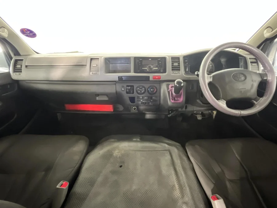 Used 2006 Toyota Quantum 2.5D-4D GL 14-seater bus - WeBuyCars Richmond