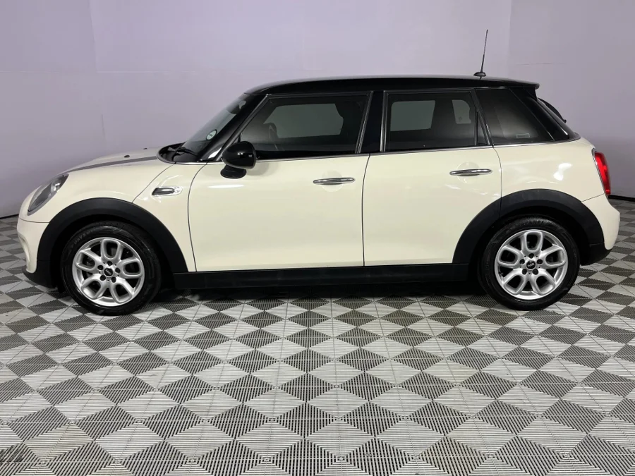 Used 2015 MINI Hatch Cooper Hatch 5-door Seven 7 auto - WeBuyCars Midstream