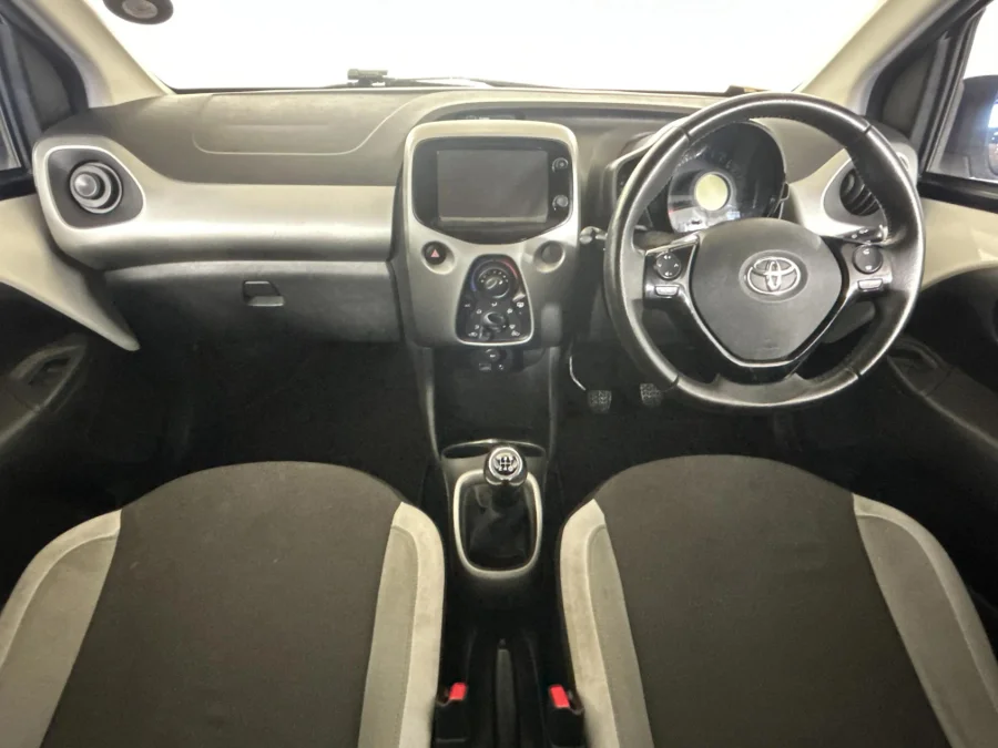 Used 2017 Toyota Aygo 1.0 X-Play - WeBuyCars Lansdowne